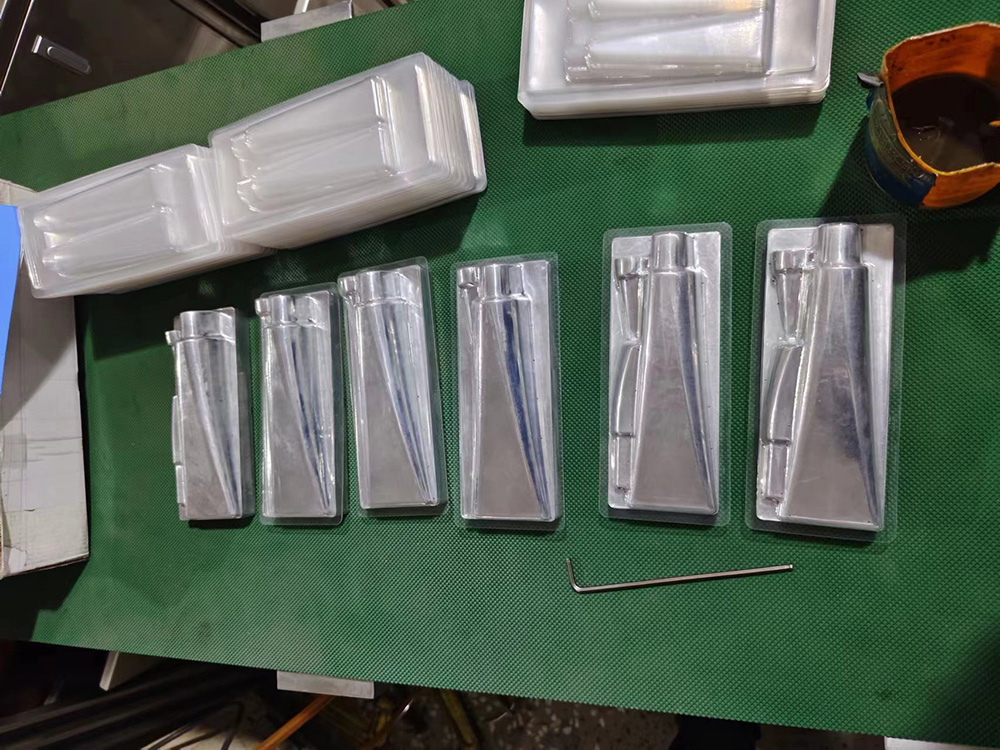 آلة تعبئة وتغليف بطاقة نفطة عينة