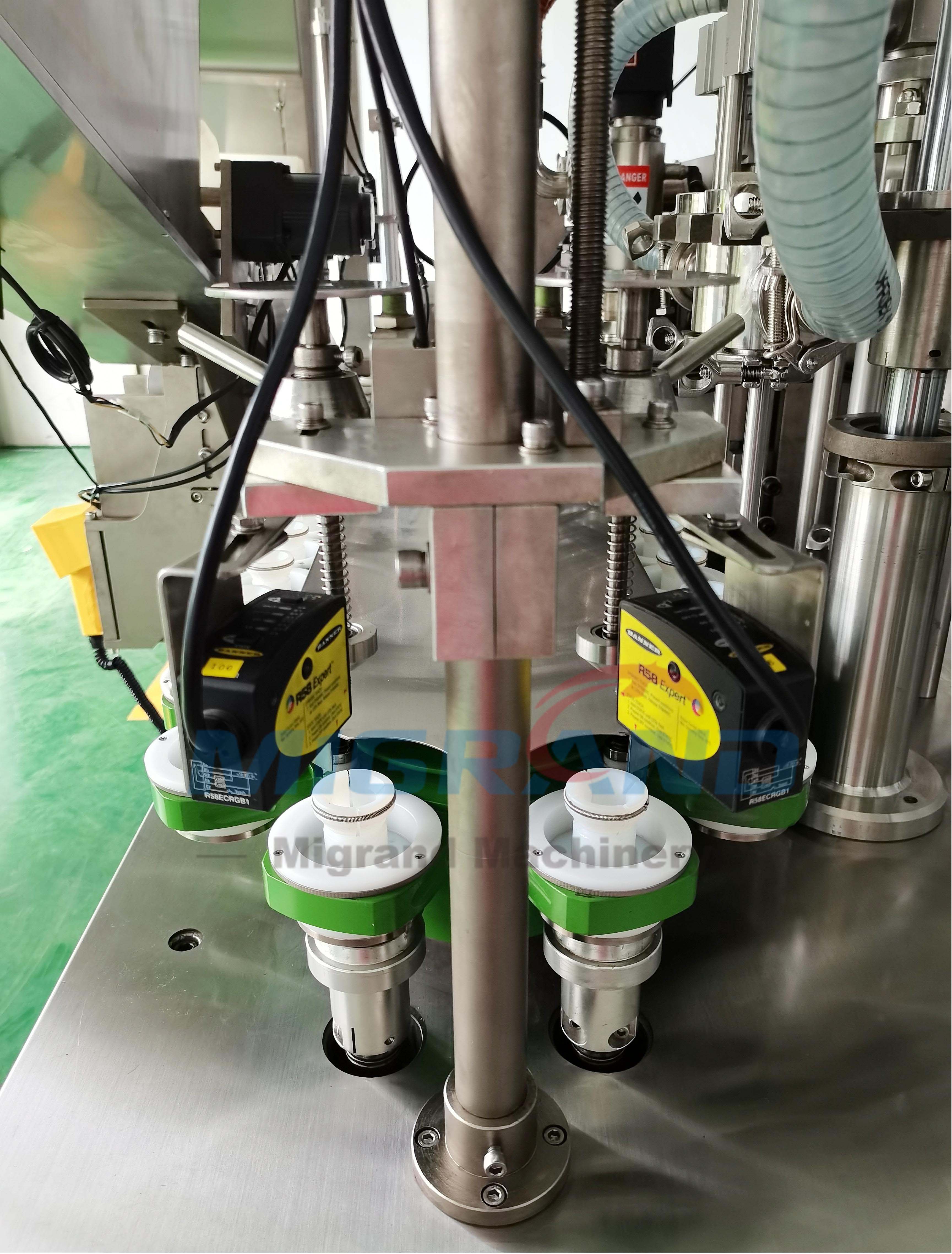 تتبع علامة العين المزدوجة-1