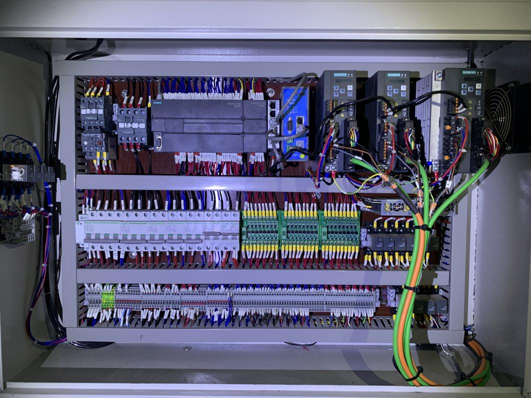 صندوق كهربائي